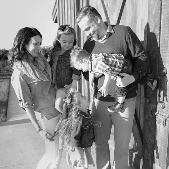 Meet your Posher, Stephanie - Picture 1 of 1